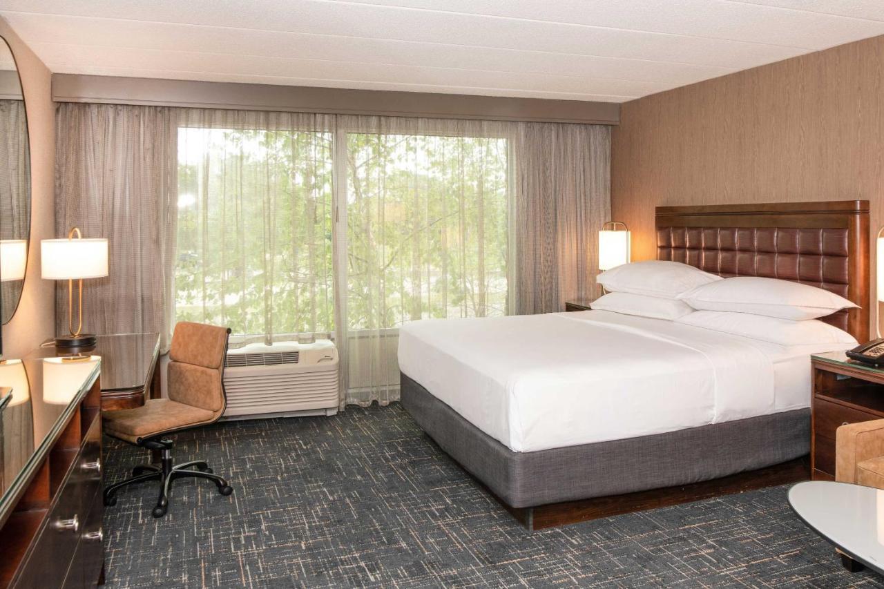 Sheraton Ann Arbor Hotel Exterior foto